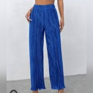 HYFVE Women's Vibrant Blue Wide Leg Pants Size L.NWOT.